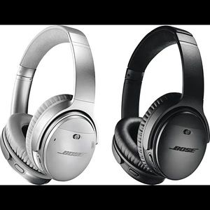 QuietComfort® 35 Wireless Over-Ear Headphones II with Google Assistant (Silver)